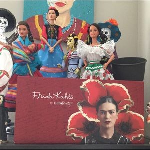 Frida Kahlo Eye Shadow Pallet *NEW*